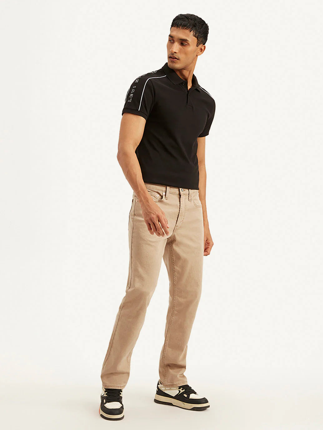 Jean athlétique 541 beige taille mi-haute