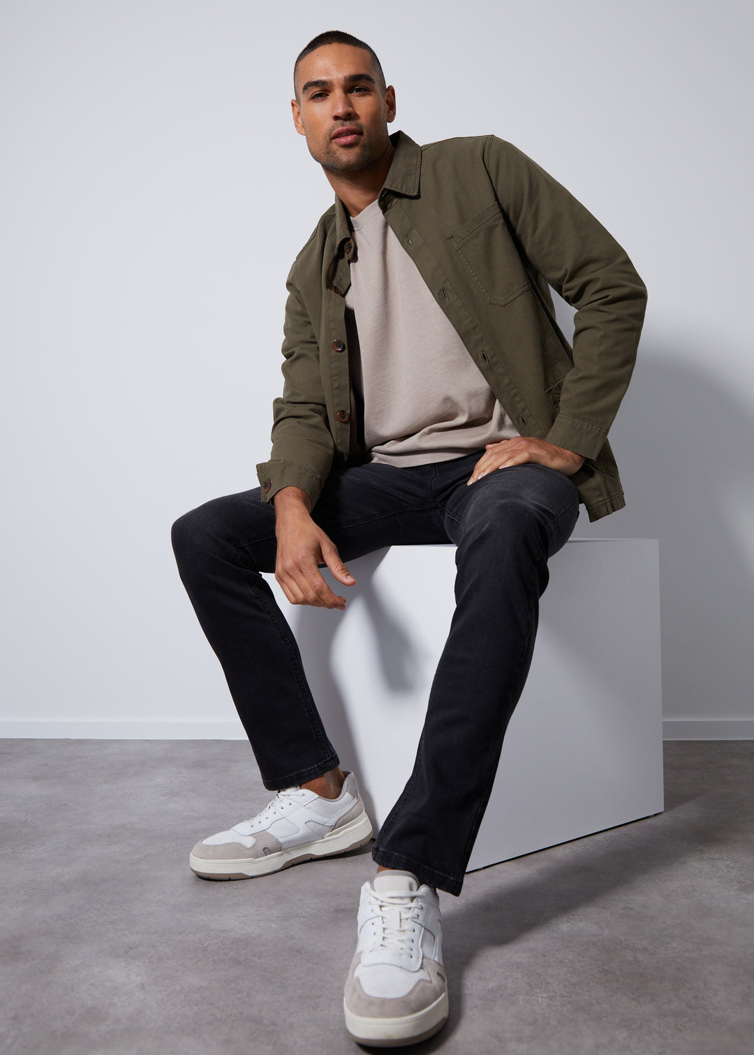 Jean Threadbare slim gris