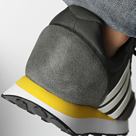 Adidas RUN 60s 3.0 Kaki / Jaune